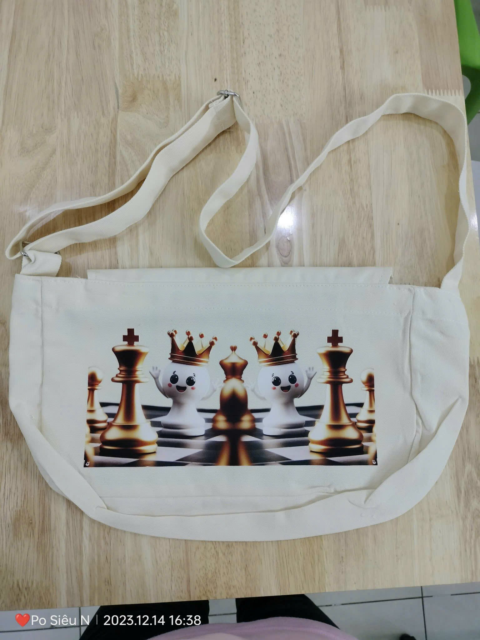 Túi Đeo Chéo Vải Canvas In Hình Cờ Vua V-CHESS